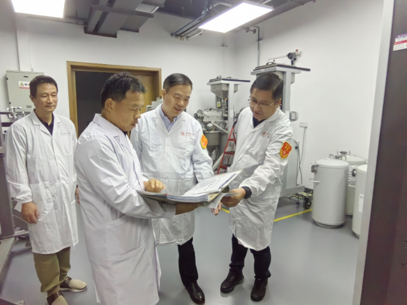 校领导带队开展国庆中秋节前实验室安全工作调研